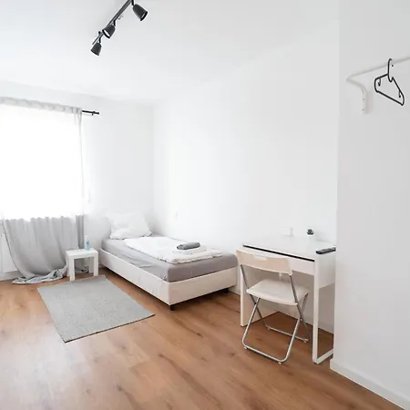 Im Zentrum Von شقة